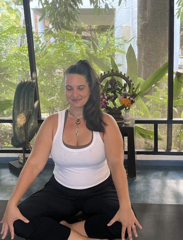 Feminine Yoga Flow: Coming Back Into Your Centre