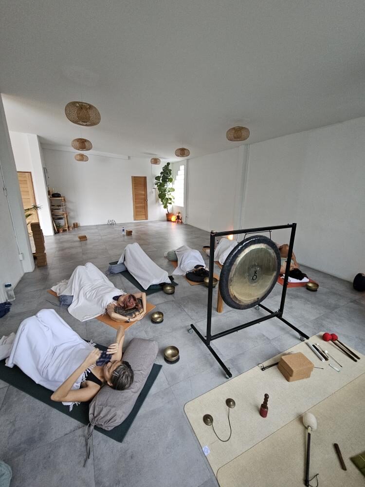 Slow Flow & Soundbath