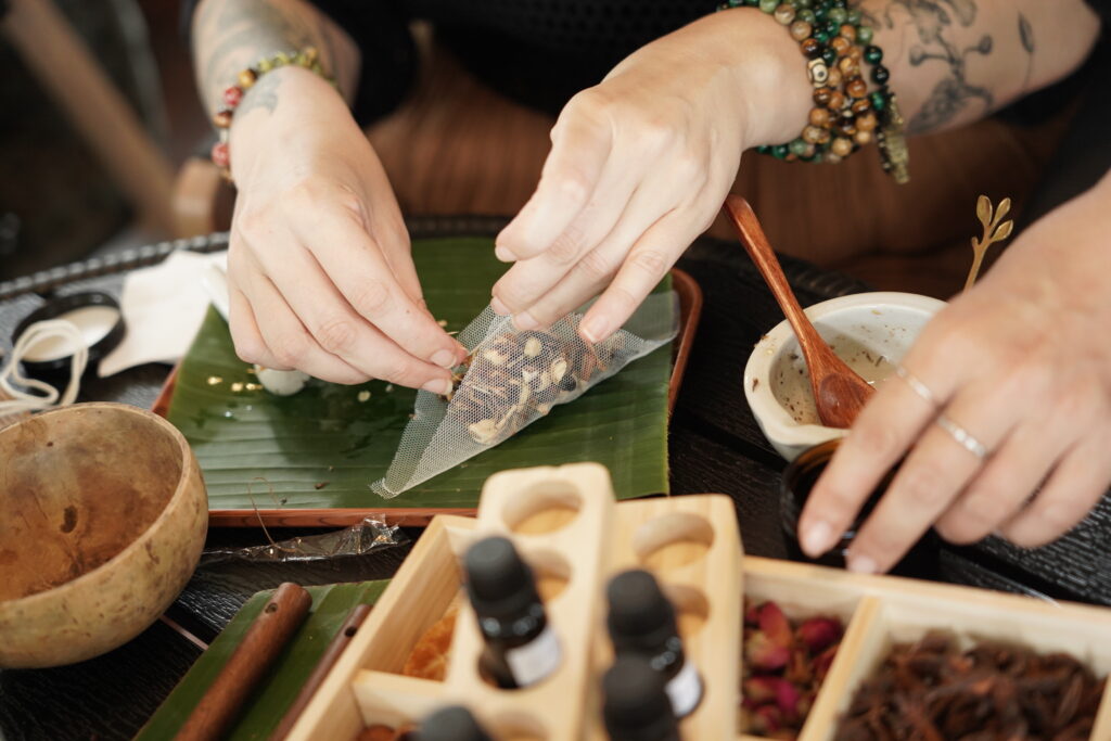 Thai Wisdom Through Scent - Thai Inhaler Workshop