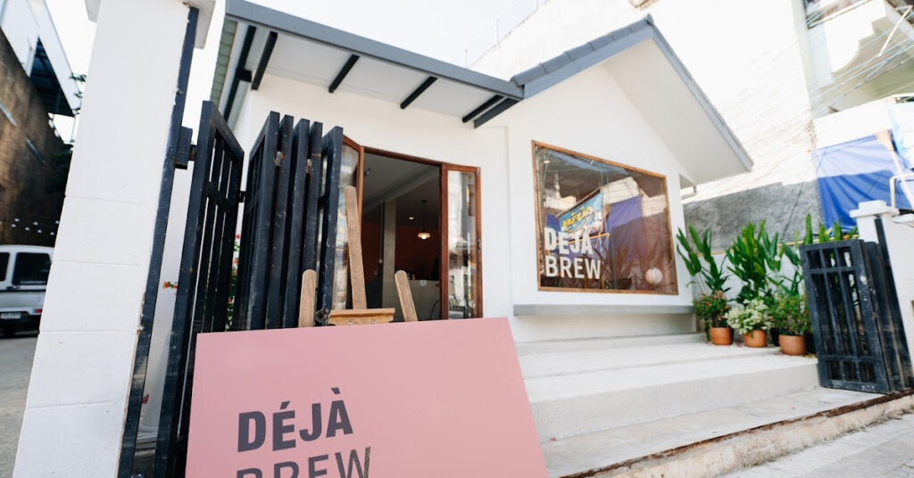 DÉJÀ Brew Café and Gallery