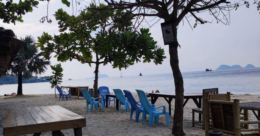 Grasshopper bar, Zen beach