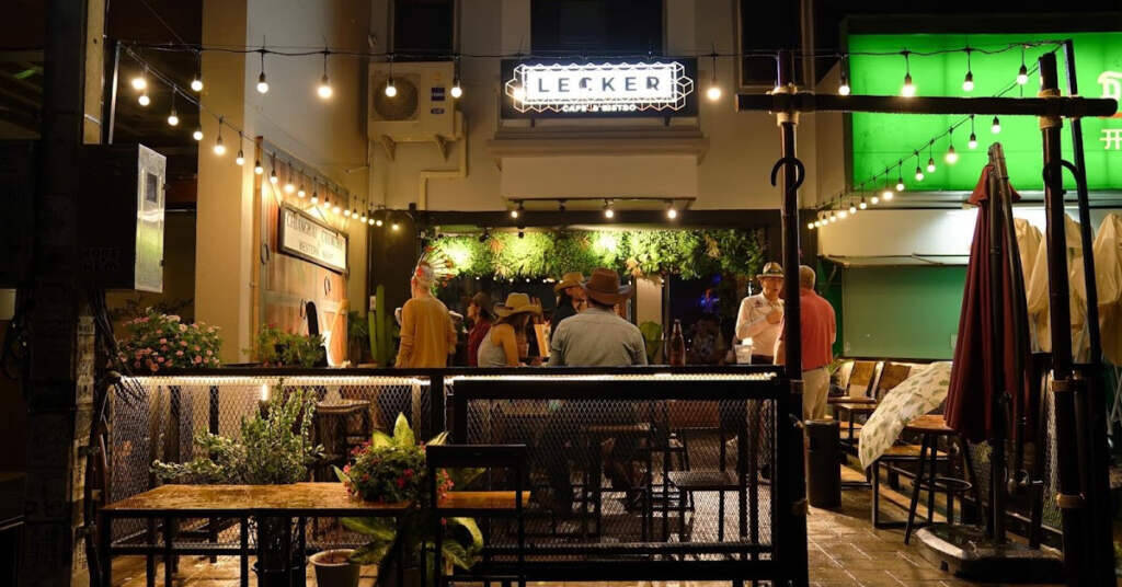 Lecker Café & Bistro